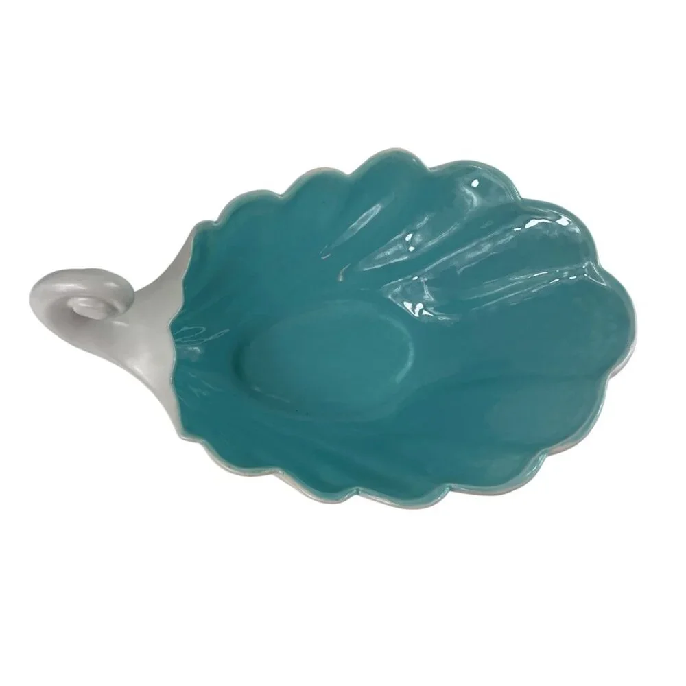 West Coast Pottery 202 California Shell Shaped White Turquoise Ceramic Bowl - Picture 2 of 13